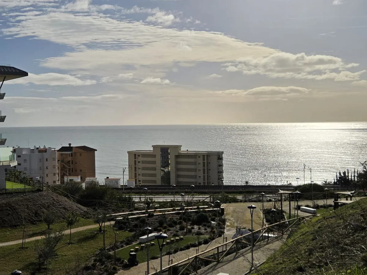 47d413a8-dbfc-4e62-9809-7379a3cd74e7