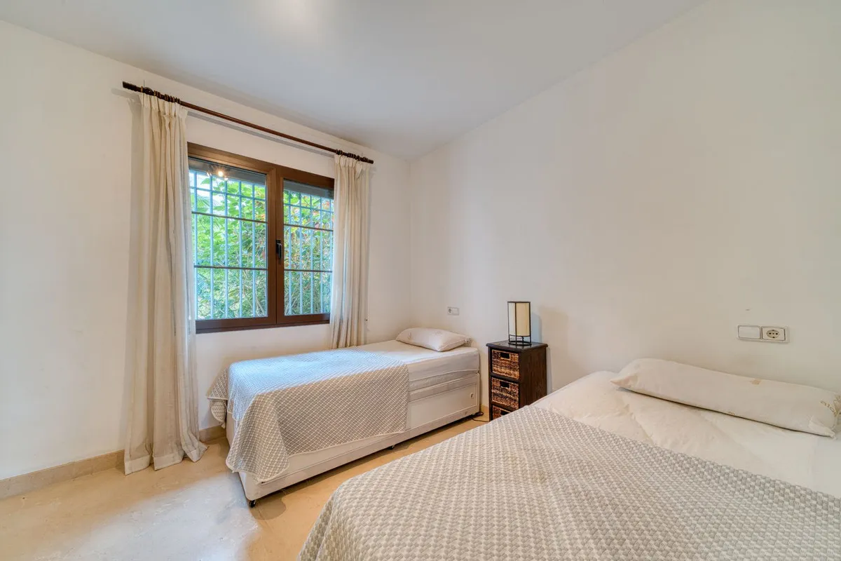 2dadf95d-e889-4acc-8403-f594d0099cab