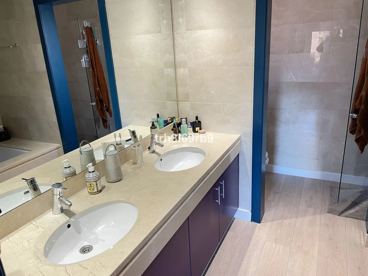 67dfeacc-050b-4949-8c14-f3e69654fca7