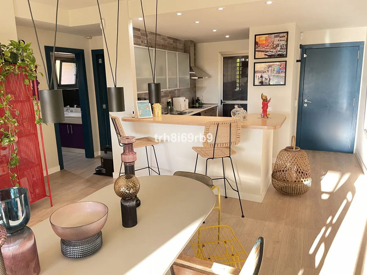 8db0d1b4-62c1-421d-854c-c9a9e34ad4fe