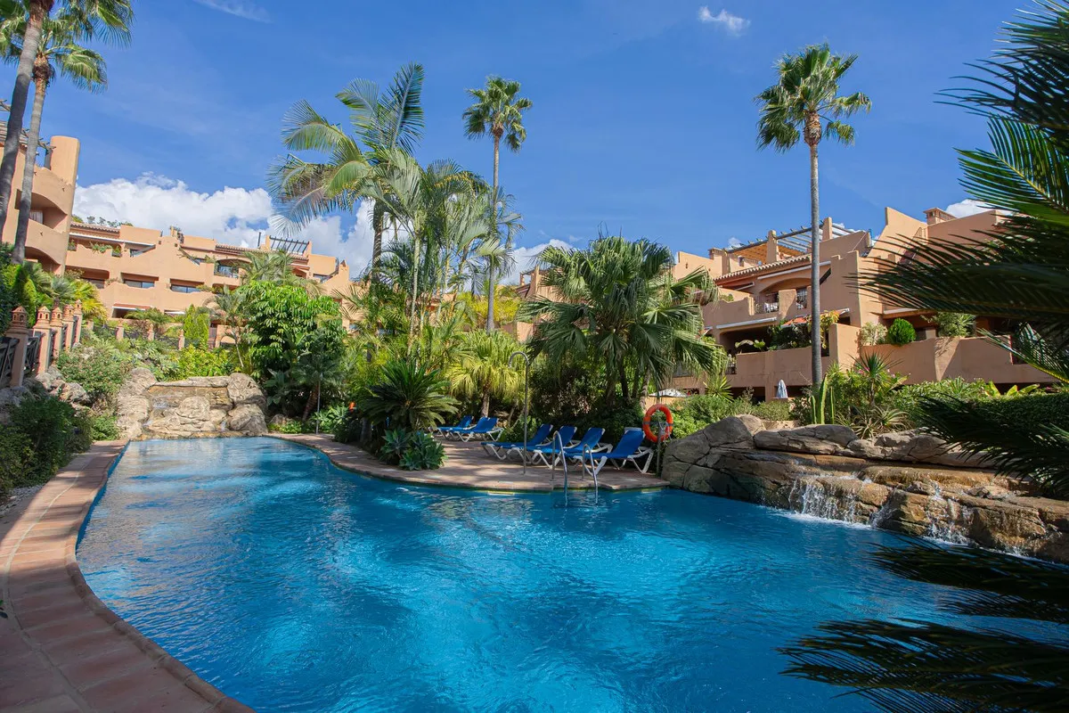 65dc779c-9a93-4bb3-84b8-e3271e4e7f02