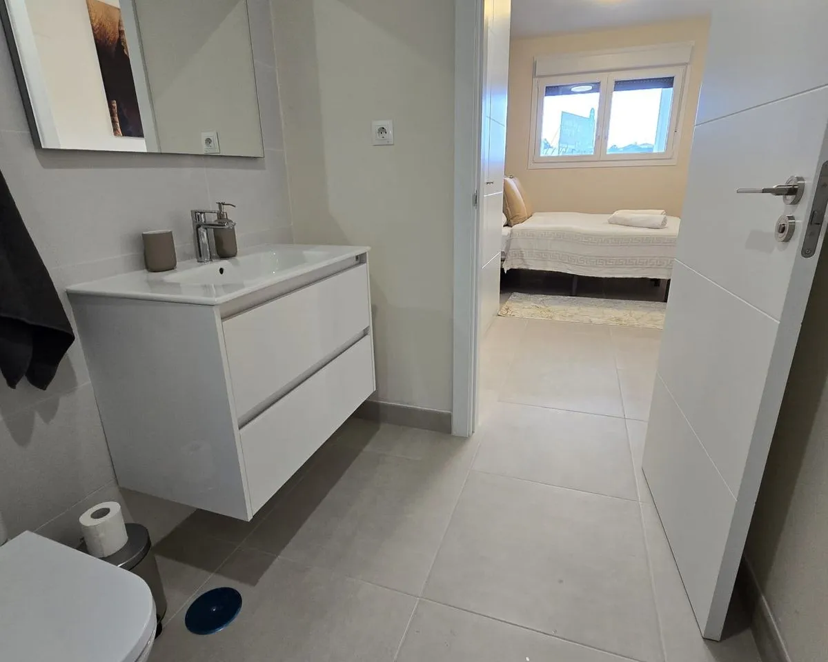 ea1d7901-8f28-4c14-8c8d-c21066a24d72