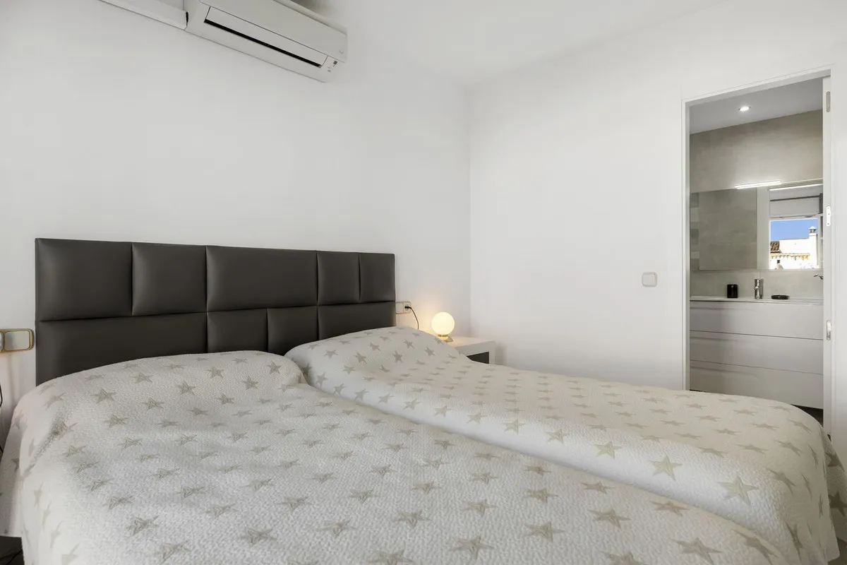 327bcadd-8d3f-49ed-9603-d7b0972bff73