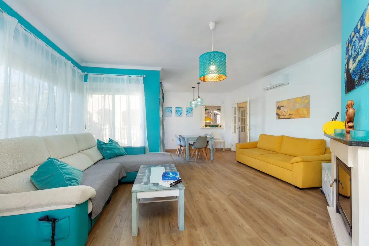 12dbc72d-f164-417f-b2e9-2e6f297de6de