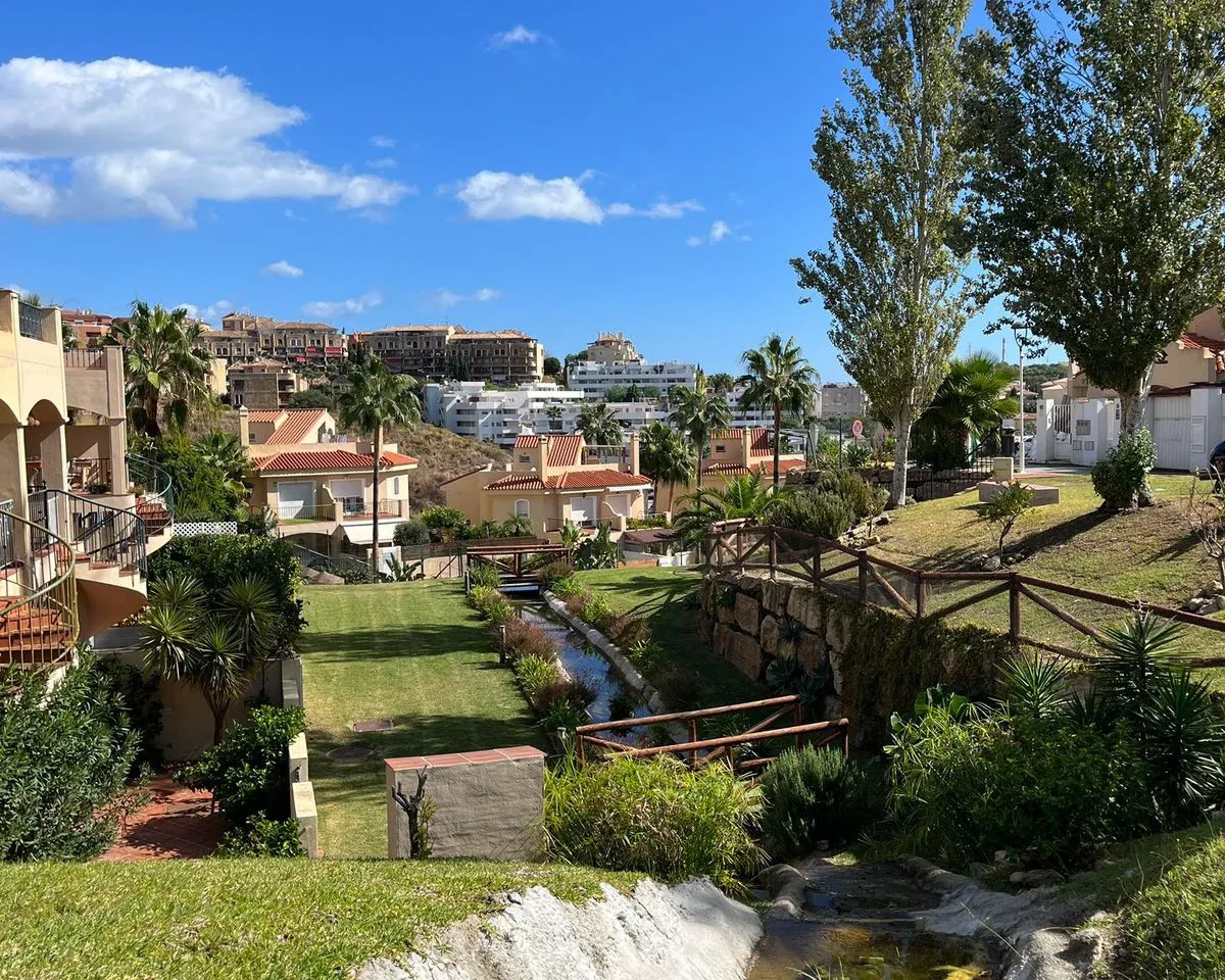 4c5d42e8-1eaf-46b9-a1ff-35ab89bba1a3