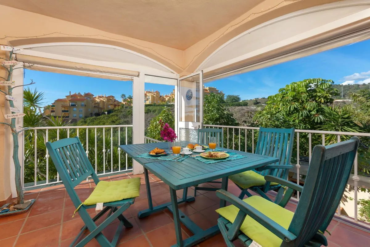 5c6b5f96-c199-4620-9dde-4db139996ec0