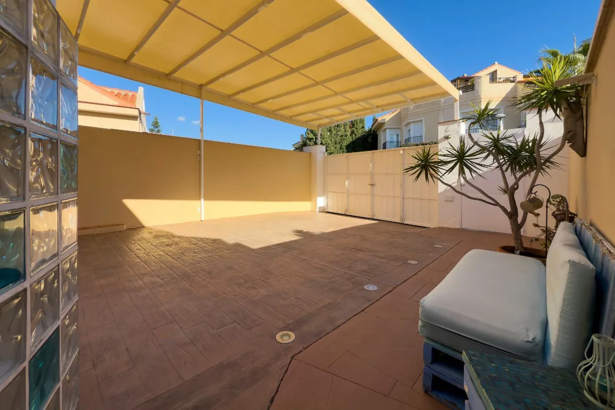 Serene Retreat in Lomas de Riviera Club