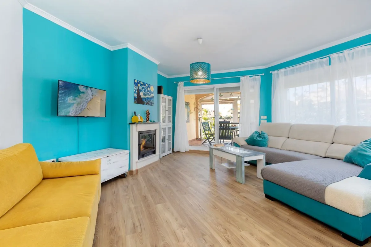 db212962-8312-45a7-98b6-a3eca73c5bf8