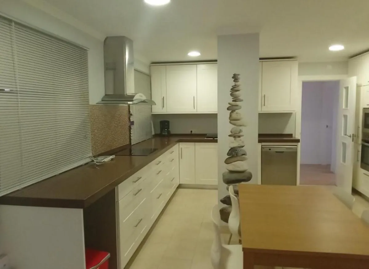 e1a0618b-2520-4a80-a1d3-1e022885f3c5