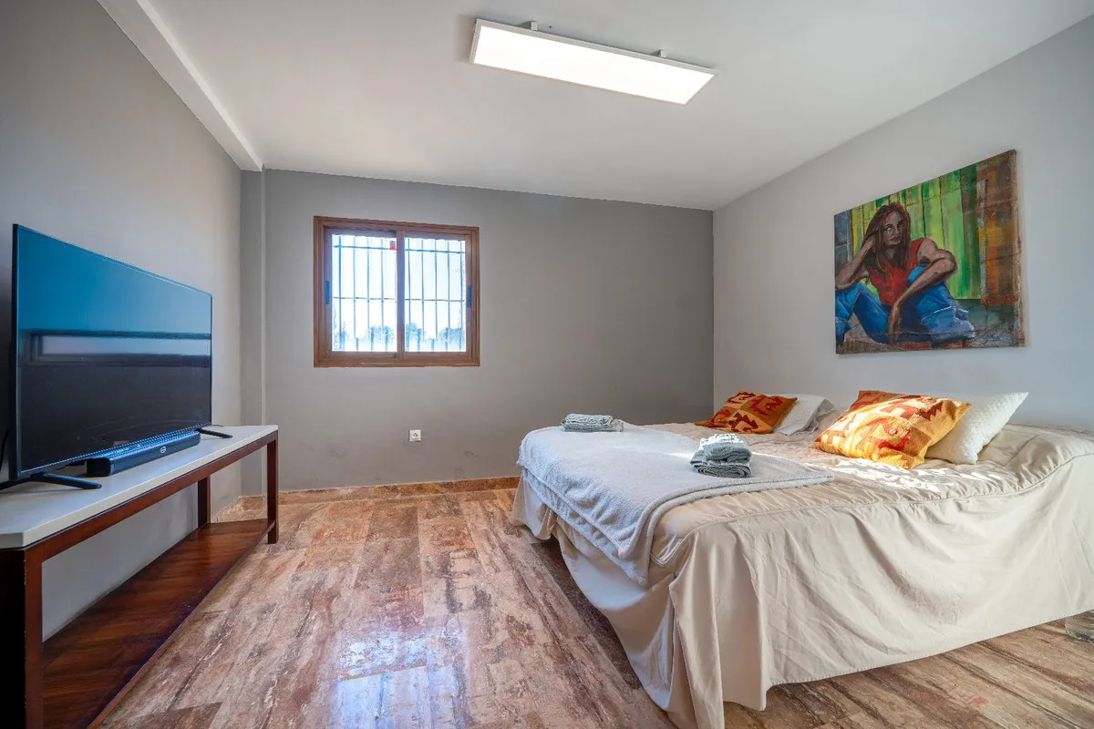 860c266f-0d93-4a7a-af6f-c5381ff873a3