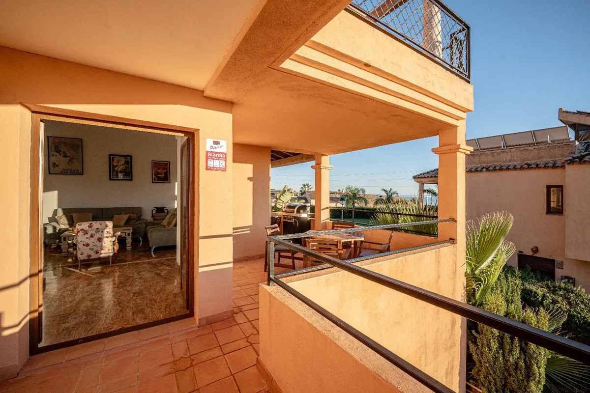 f2696392-9412-43c4-8ea4-a76882b27220