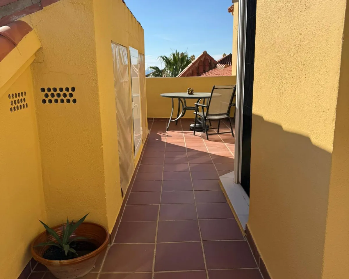 7f732ac5-0e14-4a71-a87d-4c0914433ffa