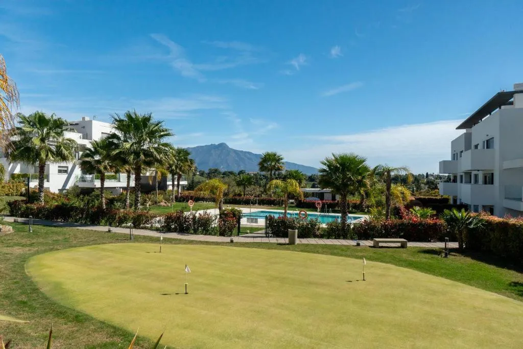 dc005d97-4fd3-4a0c-aa35-82c815ba283f