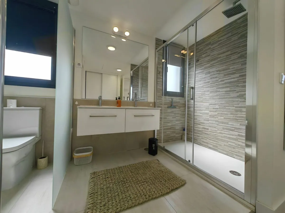 8f15c5fc-c837-455c-ad1e-f7f0c35a171f