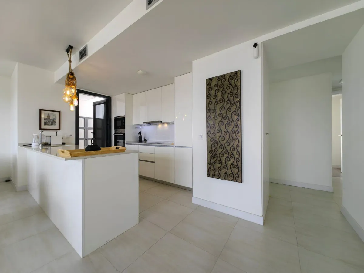 c7e6da2f-0d02-4801-b84d-c020996fc6ef