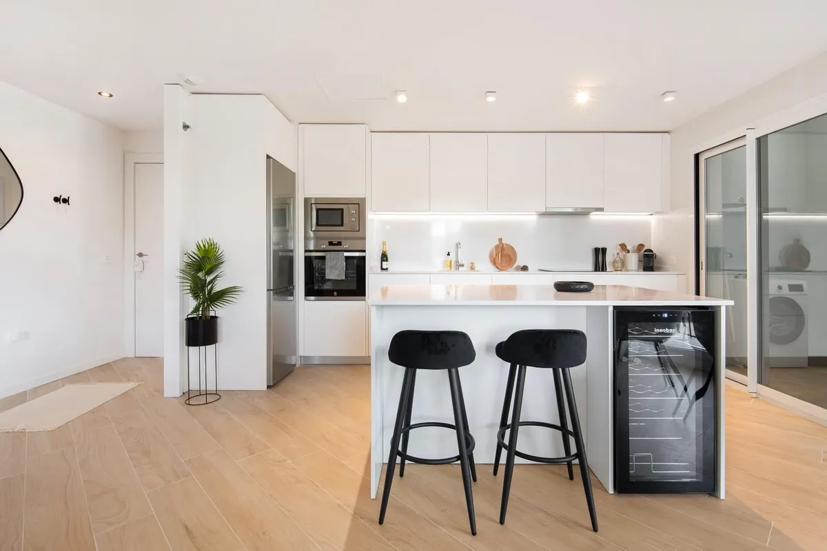 17efb378-1c86-495e-bf1f-a0fd03aea68a