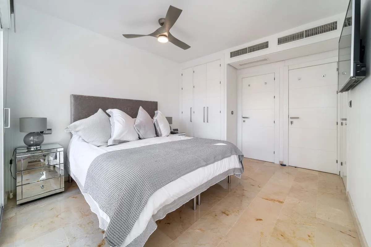 0222873e-6841-46c3-8846-5e20d4c83d94