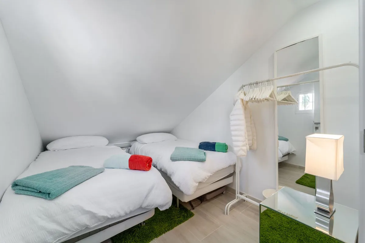 b2457cb1-e694-4cfa-a1dc-285011c23b03