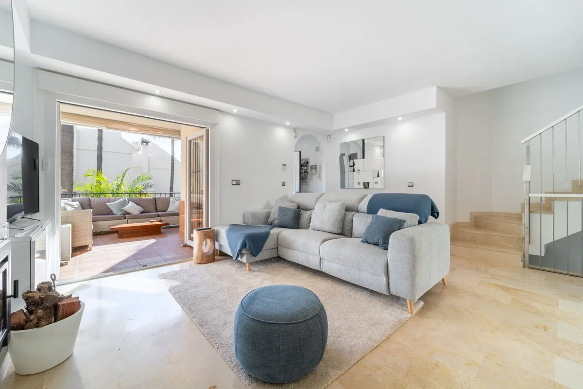 c8c627a8-984a-44d3-95eb-32cf609d617b