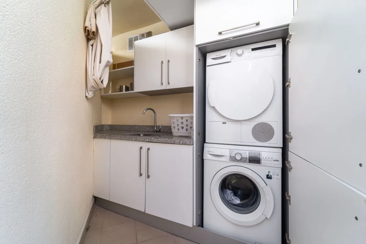 d2743ebd-4e74-4ade-aea7-ed5333876678