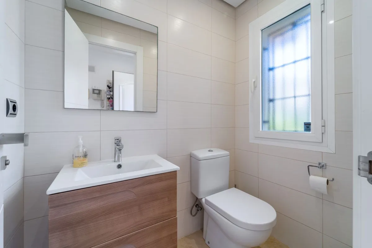 f5dd71d5-cda3-4777-bbaf-fddb1bc6da79