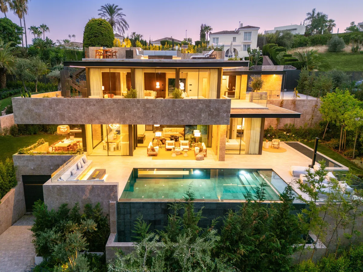 La Cerquilla Luxury Villa with Panoramic Views