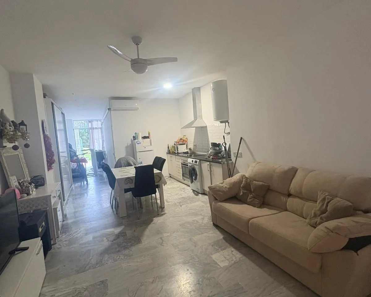 1cd42fb2-7547-402b-b2dc-70f469b6edfc