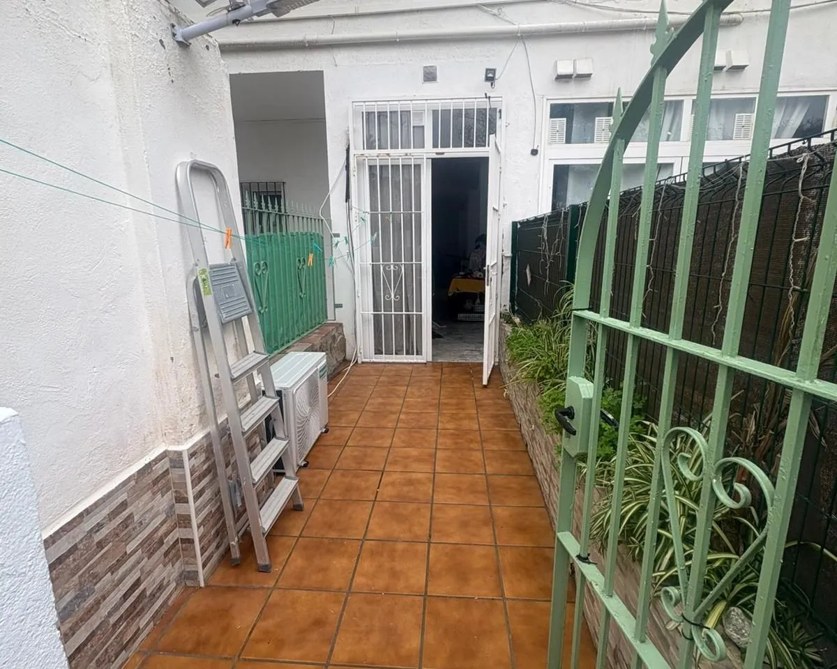 8d00e1a8-9309-450c-80e2-4ccd2a2d53e6