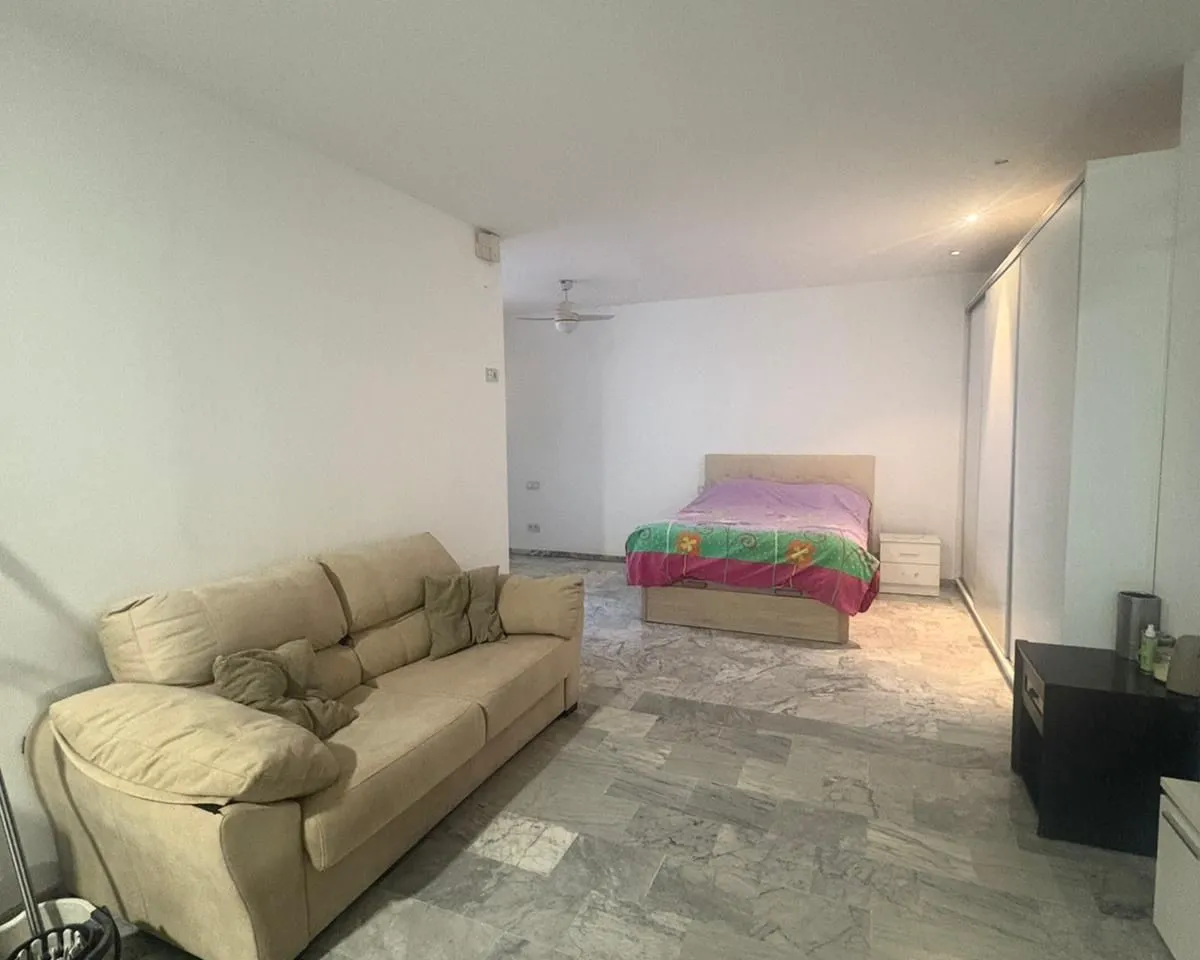 c1b44a2c-e226-4bea-b855-1a465f16f7ea