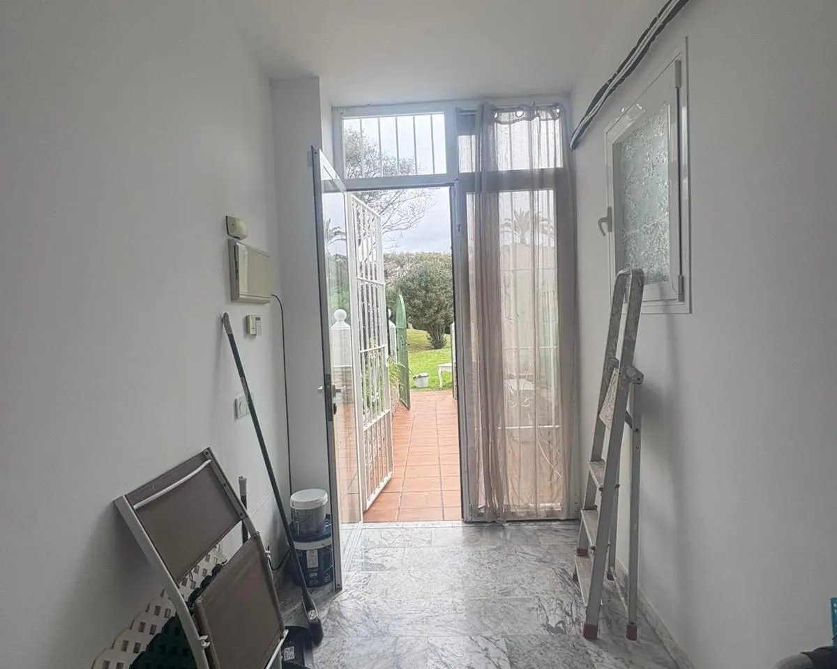 d5cd358b-5b8e-438f-ba5a-c835e3a43e65