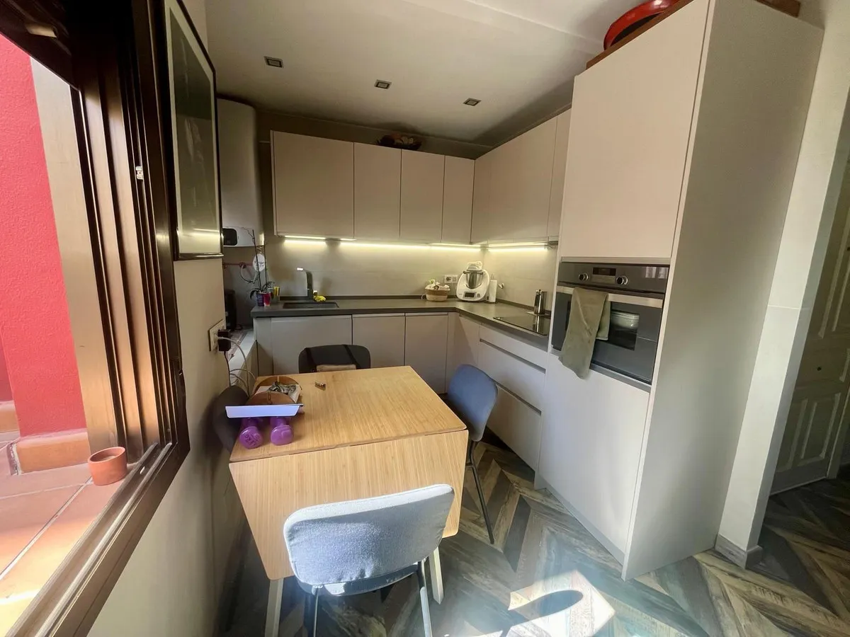 067f3be1-f7c0-4f8c-b8e1-c6f938f0024b