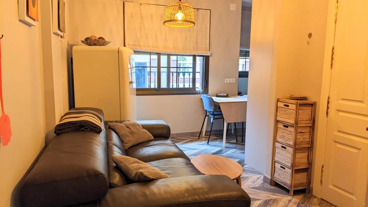 9249c6cb-d1a2-4f84-9f34-c78792f79657