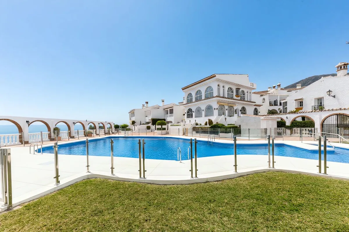 23fecee4-8dad-424e-9d3b-d91aeadfbc4f