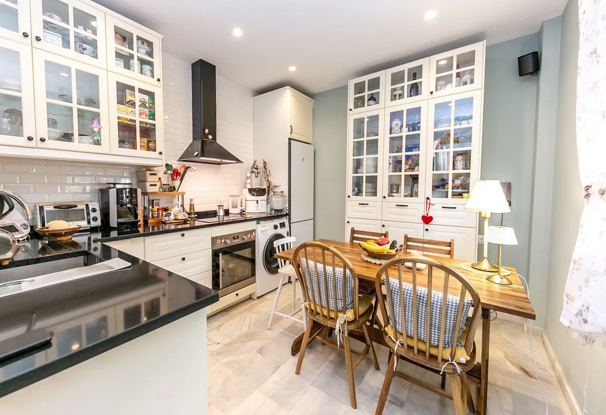 2c23cb78-b1d2-4f13-8dc9-2c775e8e082d