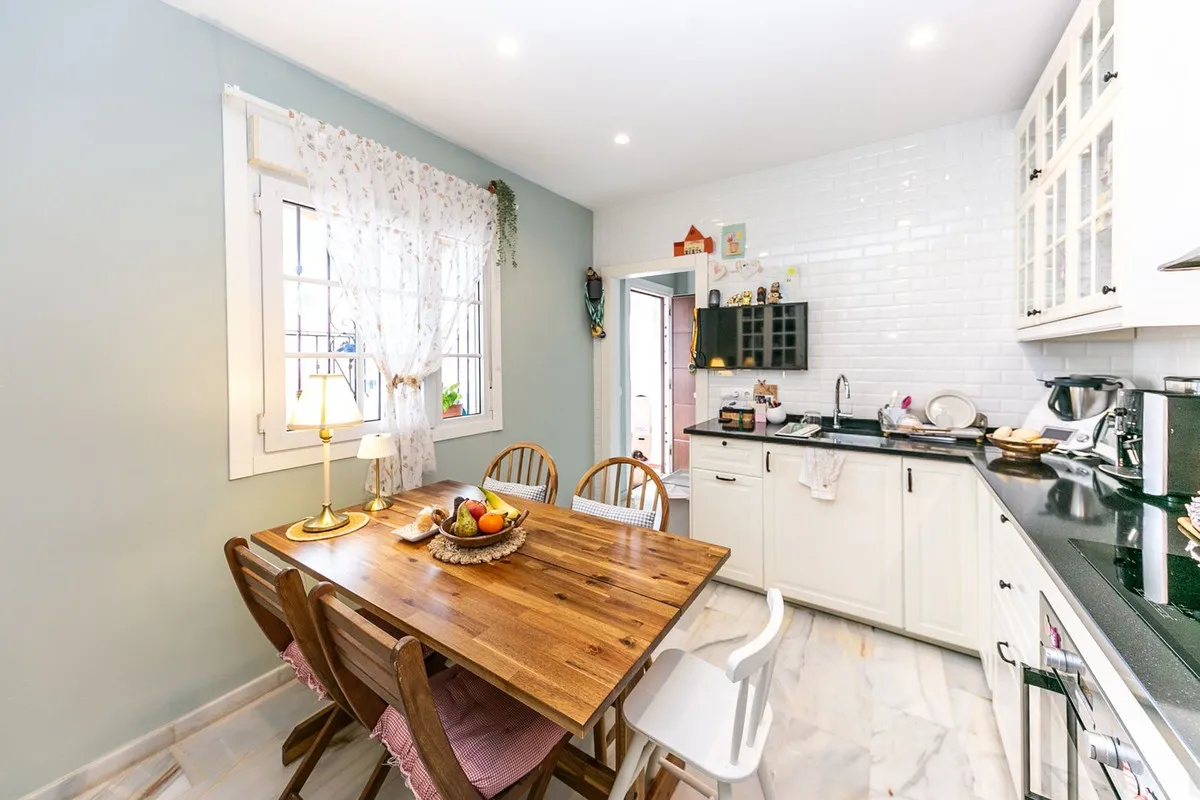 8cffecdf-1dc2-43d2-b428-f56988756d6e