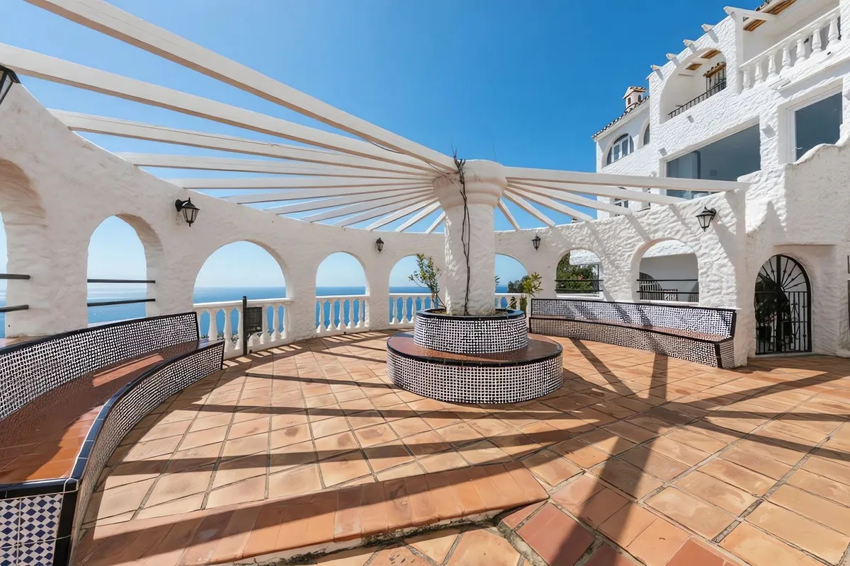 986040f6-e55c-41ef-bed1-0214efb7b492