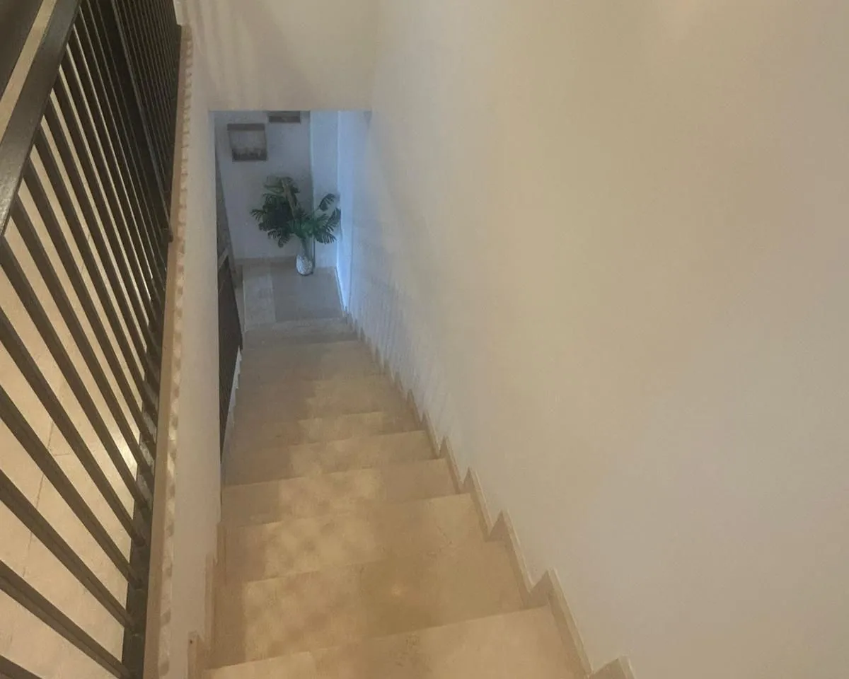 b6af6c9b-228d-4ca9-b614-42e979a4a918