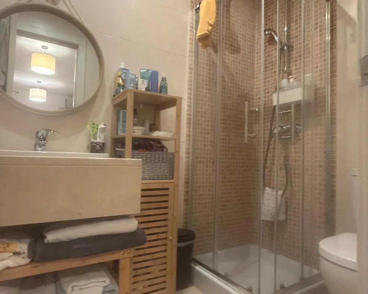 e987bee0-f306-43ad-b7c4-4af3c59752cf