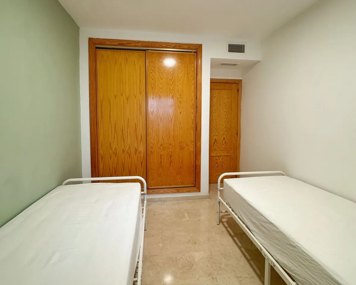 2e054621-b819-4277-b987-ce28d812acf3