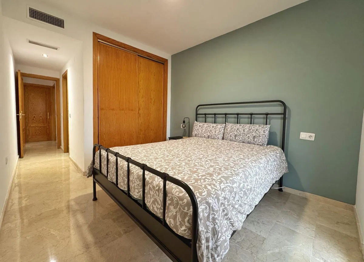 8aada8fe-a712-4bbf-80b2-1f42890ae406