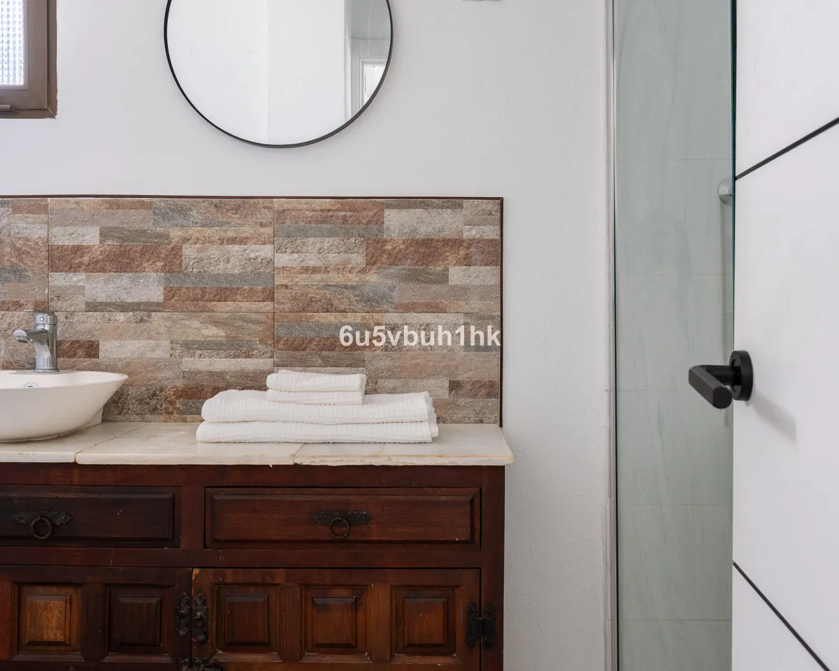 92d94b4c-0ae8-47cc-b442-4d04951f9eee