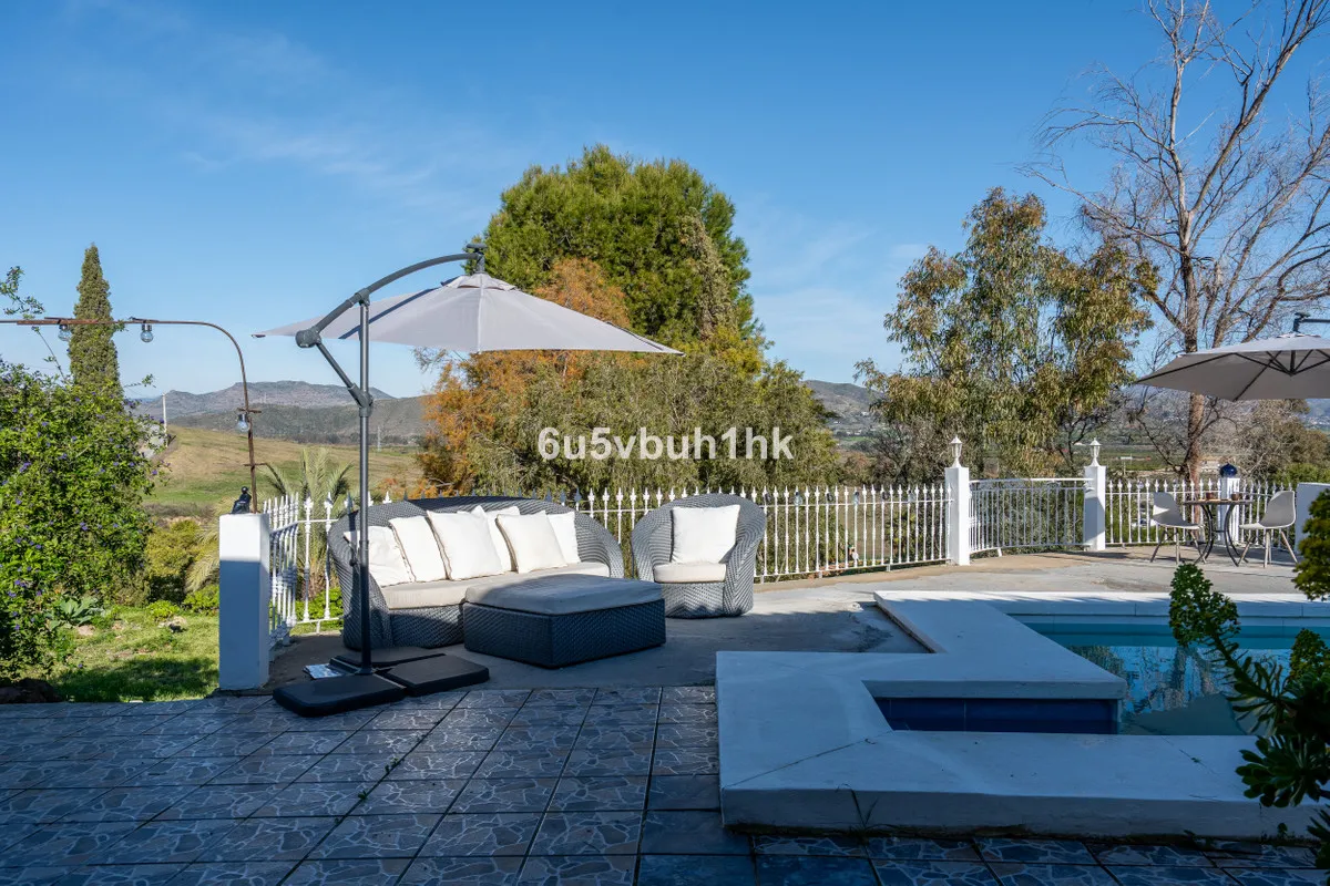 ca34761d-c9de-4448-8bdd-696947ca143a