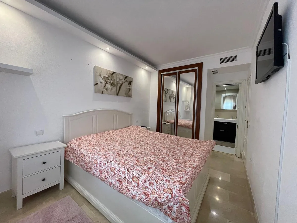 00f45562-f3db-4f1a-8a4d-f4841641ecfc