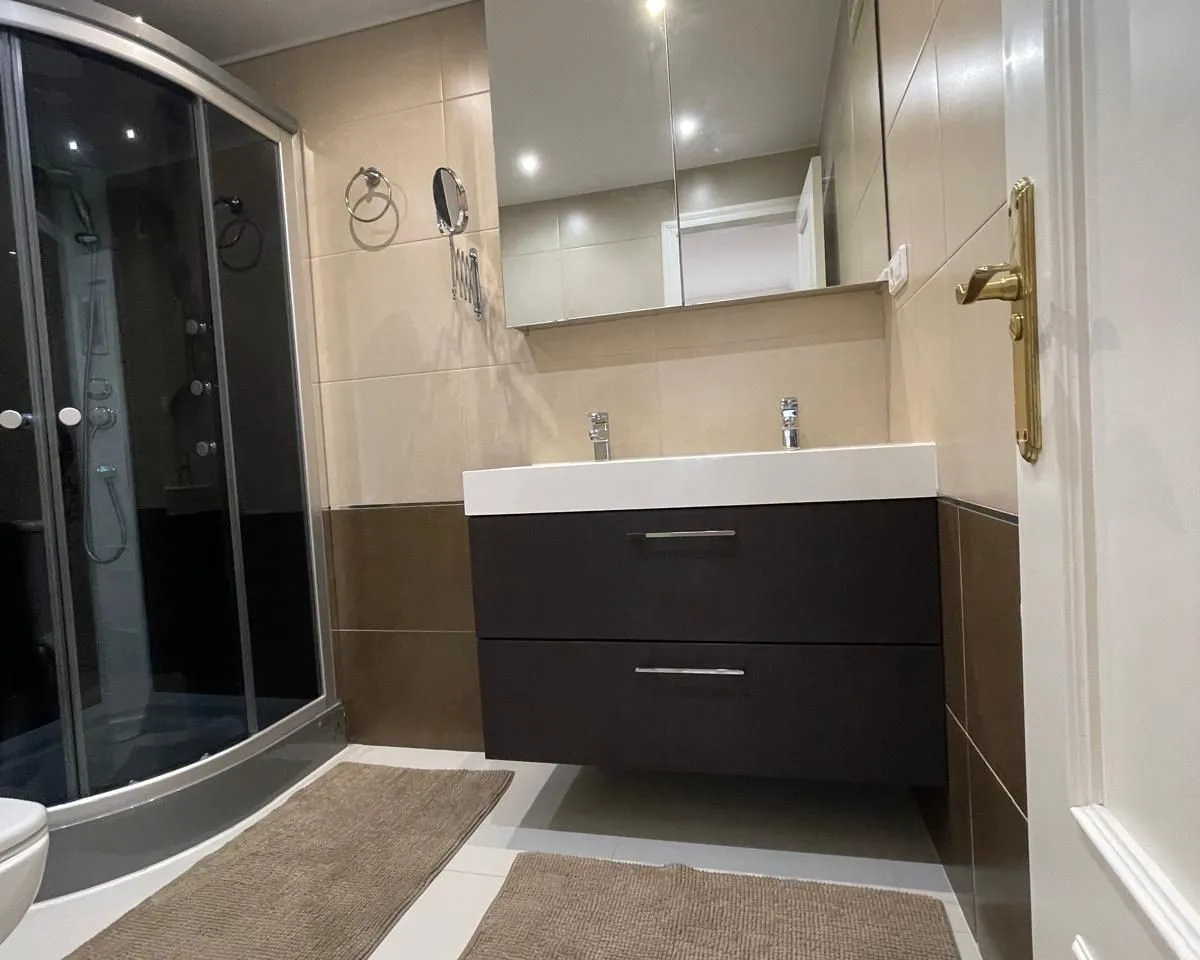 7f58b861-e50d-4242-853a-6adfbb30e4d3