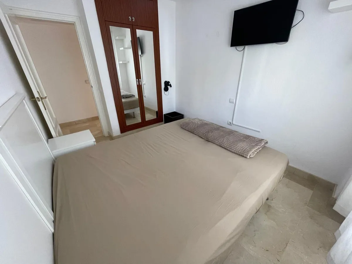 90d0acf6-d61d-4edc-8298-51c6ec9497f6