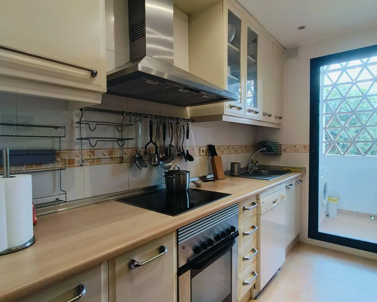 9fe2bc21-7de6-41ee-bdb8-c00a77fbe88c