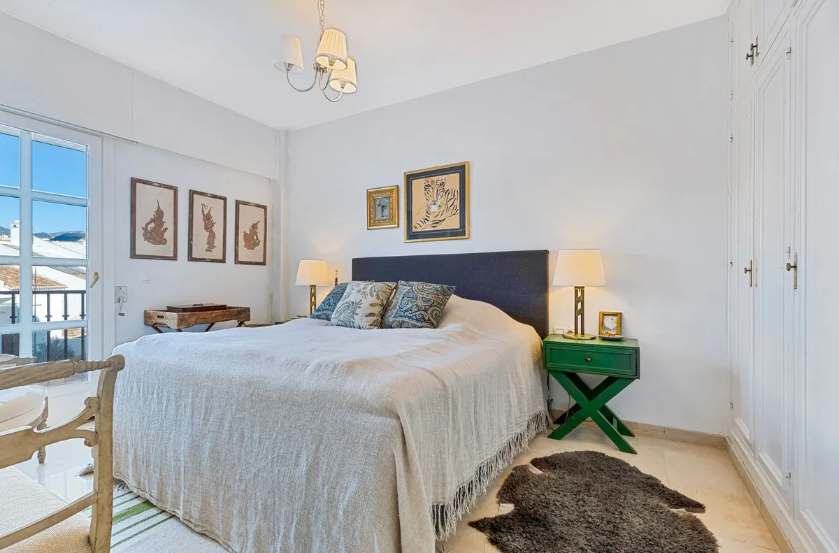 6c1f4877-93a0-4106-818f-9375f797ba1a