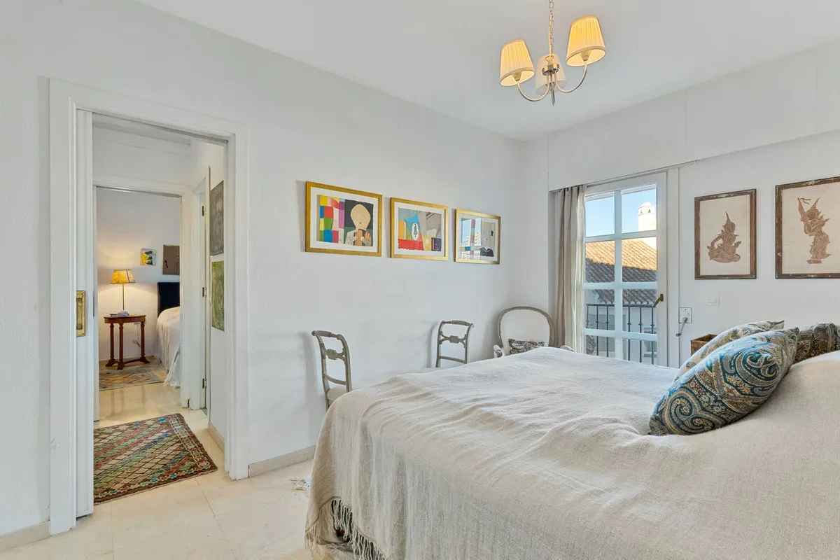 c1702b85-2dbd-4638-8a94-1fa6ea8744df