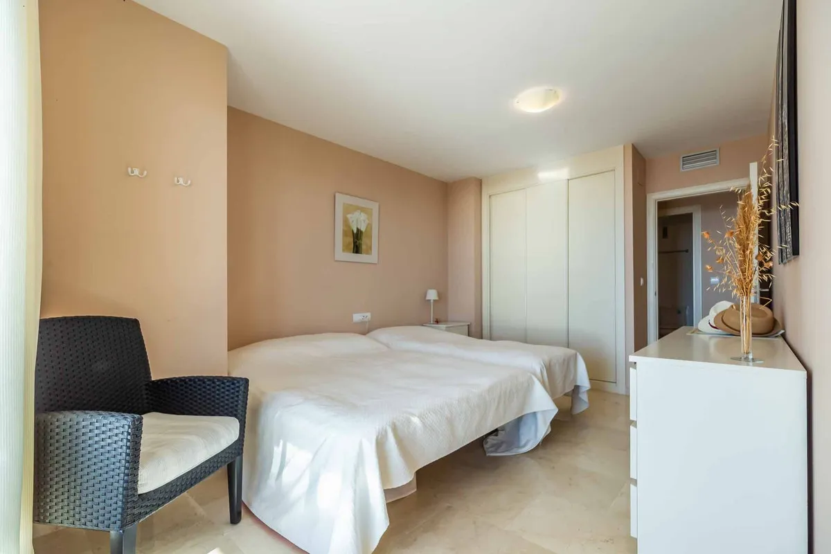 1e939afd-da38-423d-ba71-780ea4f3d605