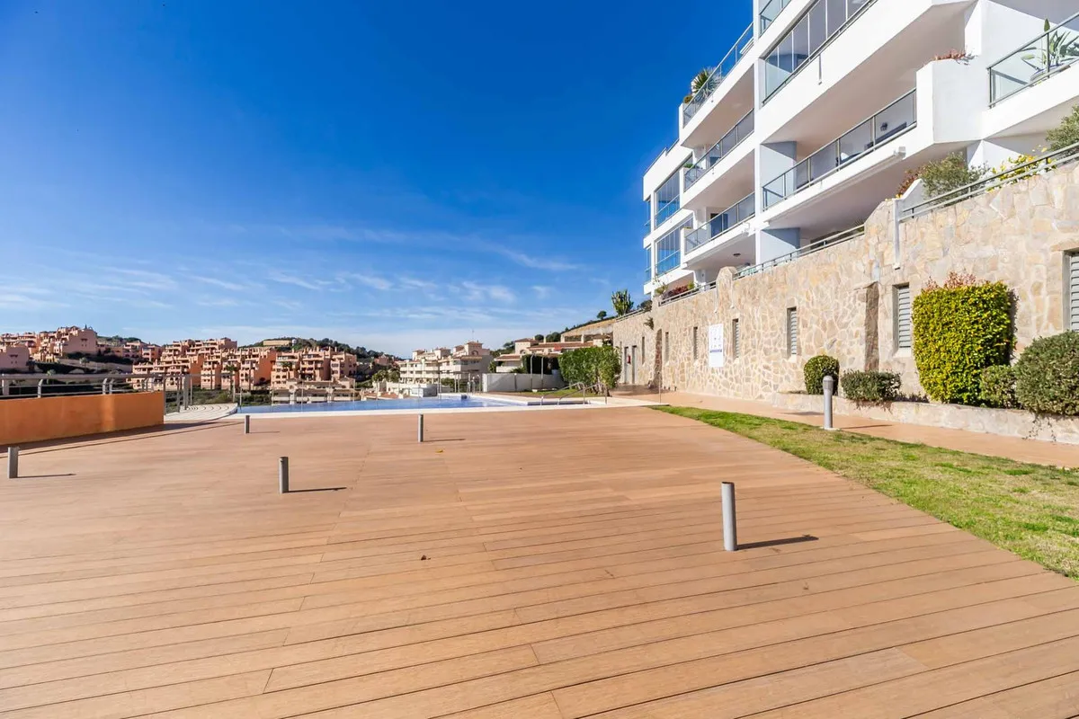 47808161-6564-4d65-8045-a61fed23a45b